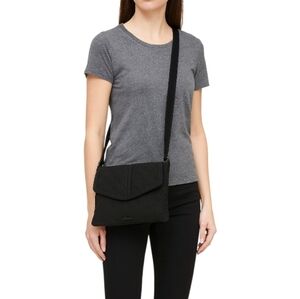 Vera Bradley Black Quilted Fabric Crossbody Bag Adjustable Strap